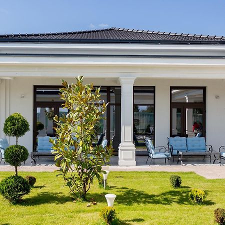 J'Adore Boutique Hotel Lugoj Ngoại thất bức ảnh