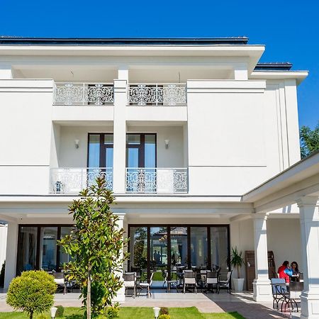 J'Adore Boutique Hotel Lugoj Ngoại thất bức ảnh