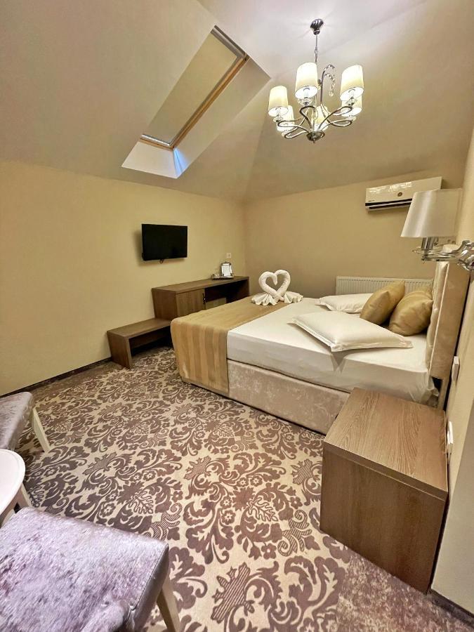 J'Adore Boutique Hotel Lugoj Ngoại thất bức ảnh