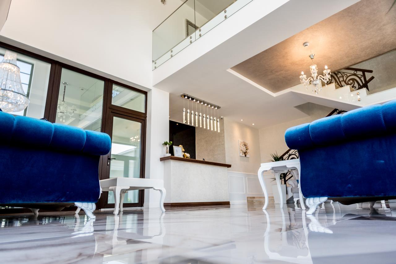 J'Adore Boutique Hotel Lugoj Ngoại thất bức ảnh