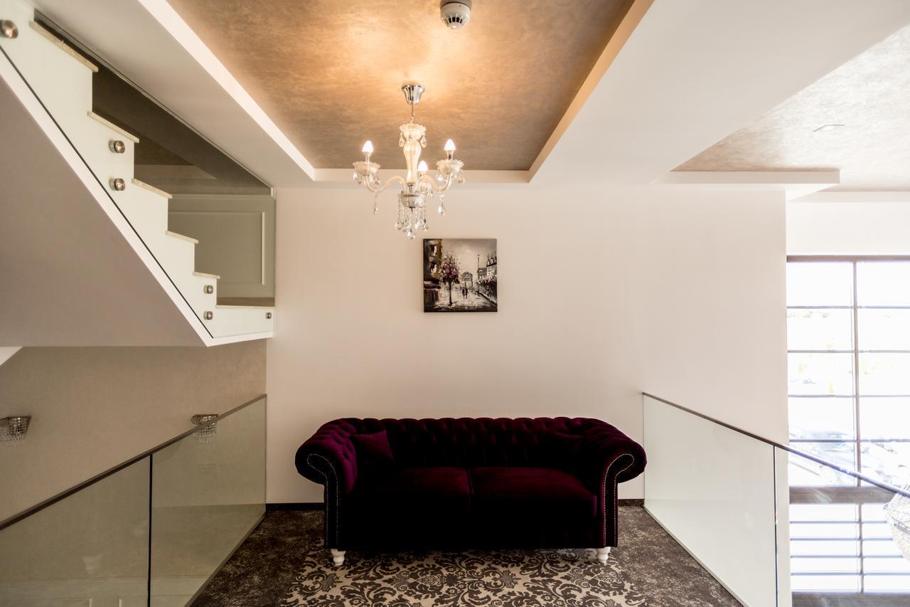 J'Adore Boutique Hotel Lugoj Ngoại thất bức ảnh
