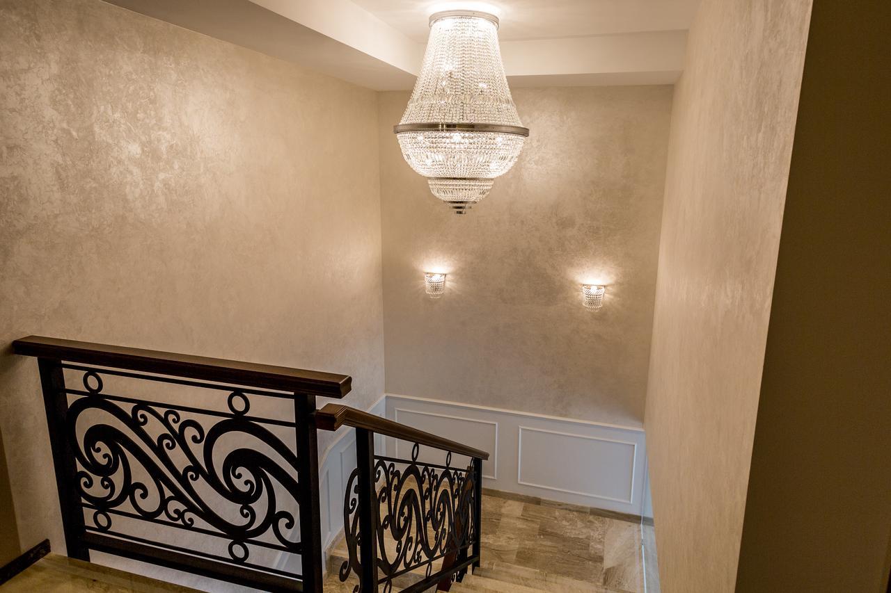 J'Adore Boutique Hotel Lugoj Ngoại thất bức ảnh