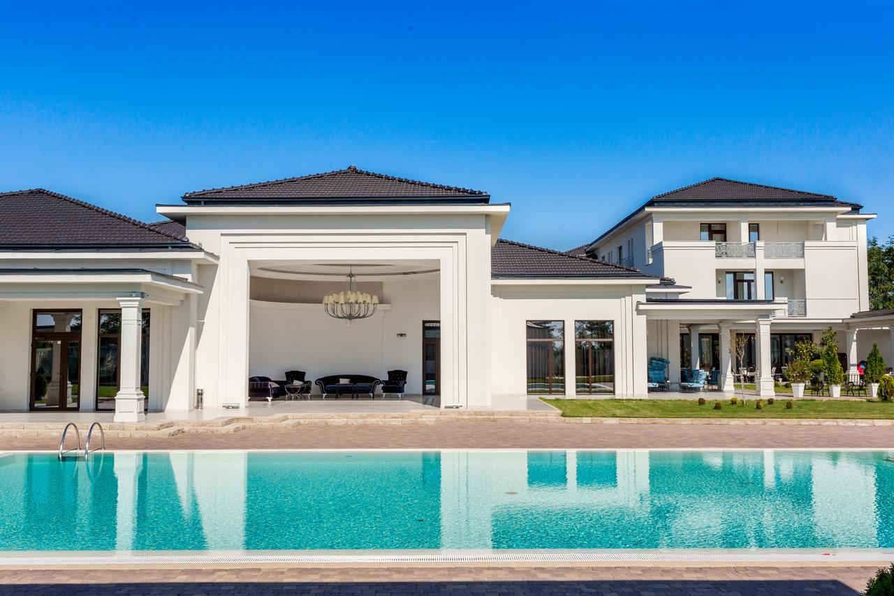 J'Adore Boutique Hotel Lugoj Ngoại thất bức ảnh