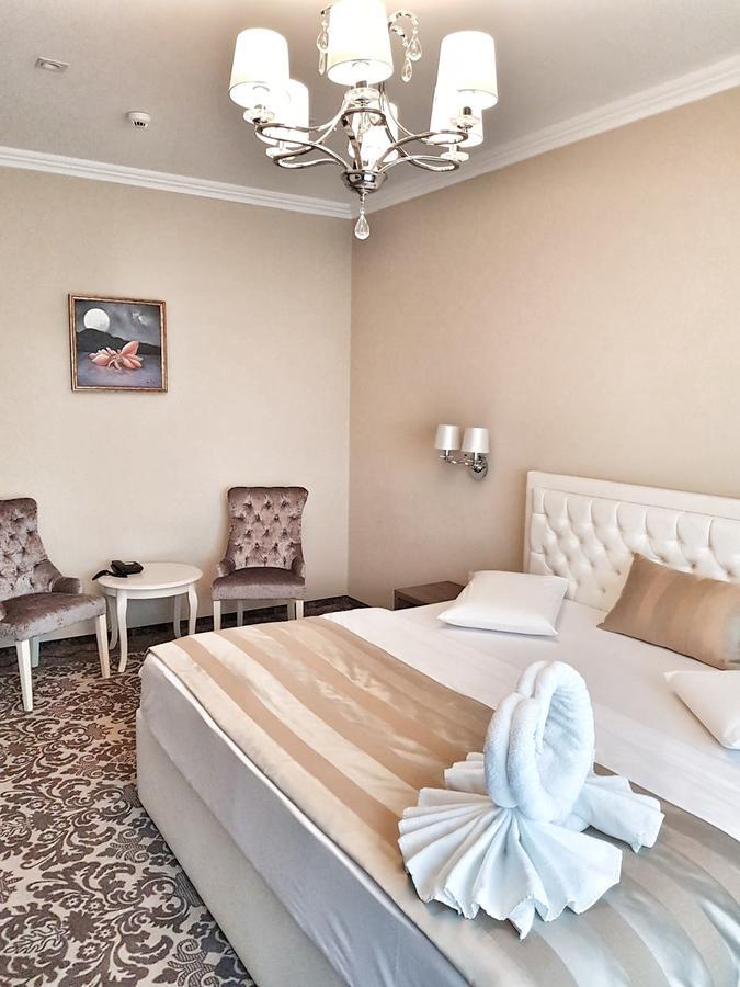 J'Adore Boutique Hotel Lugoj Ngoại thất bức ảnh